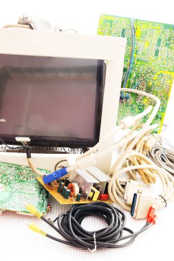 Monitör ve parçalar