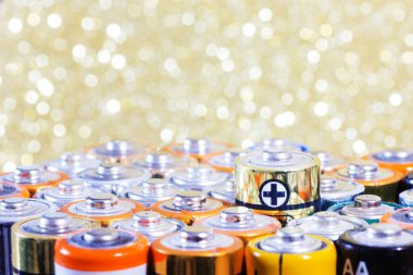 Kadar çeşitli pil.