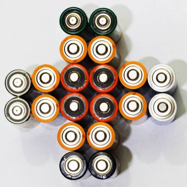 Kadar çeşitli pil.