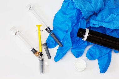 Tüp Bebek ve şırınga