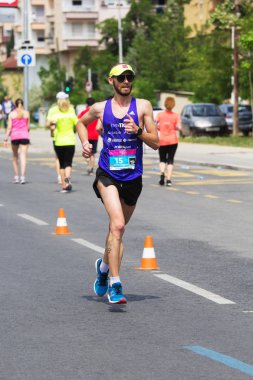 Skopje - Mayıs, 06: 10.000'den fazla kayıtlı koşucu Skopje maratonda 06 Mayıs 2018 Üsküp, Makedonya Cumhuriyeti'ndeki katılmak.