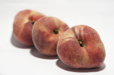 Çin düz çörek şeftali 