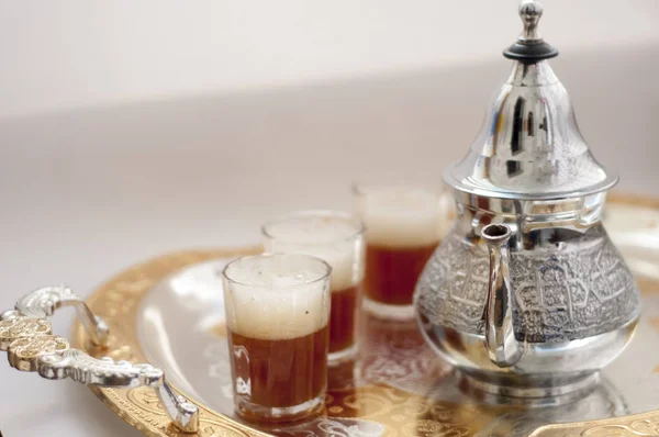 Chá tradicional árabe — Fotografia de Stock