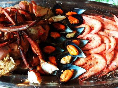 Deniz ürünleri tabağı