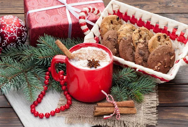 Eggnog cocktail in  mug arranged with christmas decoration and c — Stock Photo, Image