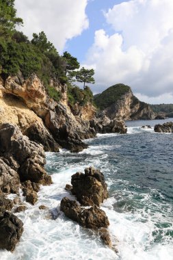 İyon Denizi 'ndeki Korfu Adası' ndaki Lipades Körfezi