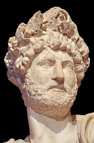 Scultura della testa dell'imperatore romano Adriano — Foto Stock