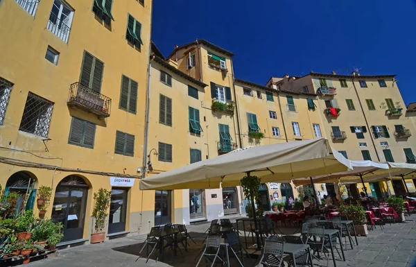 Piazza St. Maria Bianca in Lucca — Stockfoto