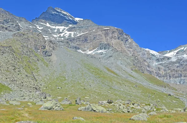 4184m szczyt Combin de Valsorey — Zdjęcie stockowe