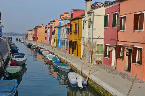 Canal que conduz à lagoa de Veneza — Fotografia de Stock