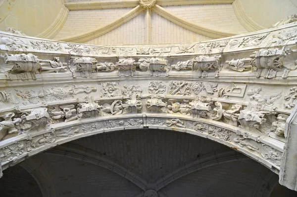 Arc de renaissance hautement sculpté — Photo