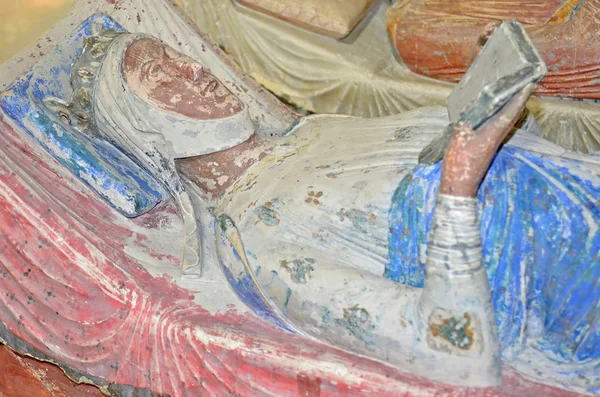 The tomb of Eleanor of Aquitaine — Stock Photo, Image