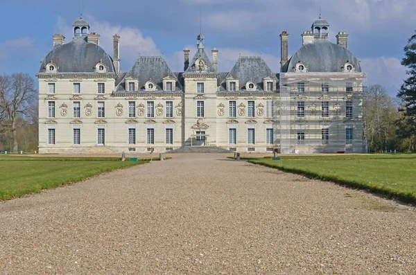 La bella facciata del rinascimentale Chateau de Cherverny — Foto Stock