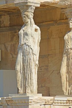 Ünlü caryatid sundurma detay