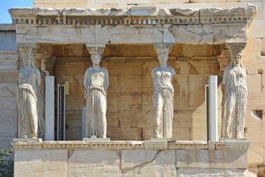 Erectheion üzerinde ünlü 5 mermer caryatids