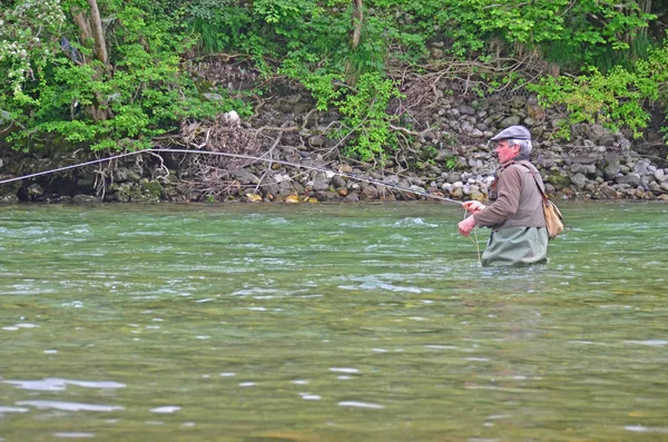 sinek balıkçı seyyar bel derin nehir