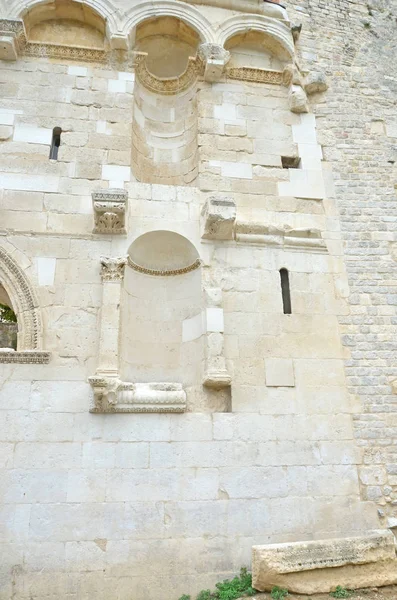 O portão de entrada norte para o Palácio do Imperador Romano Diocleciano — Fotografia de Stock