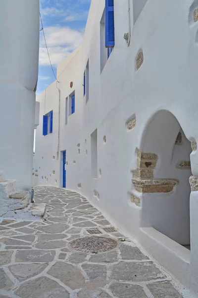 Alameda da aldeia grega Fotografias De Stock Royalty-Free