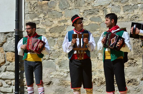 Evolene Switzerland August Italiensk Folkgrupp Från Ernicibergen Traditionella Dräkter Augusti — Stockfoto