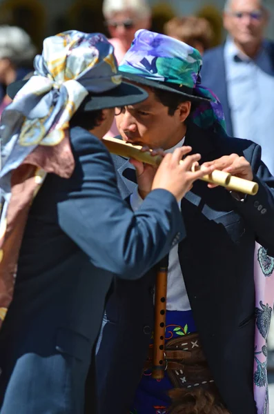 Evolene Schweiz August Ecuadorianische Folkloregruppe Aus Quito Tracht August 2019 — Stockfoto