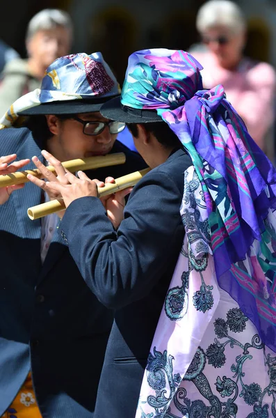 Evolene Schweiz August Ecuadorianische Folkloregruppe Aus Quito Tracht August 2019 — Stockfoto