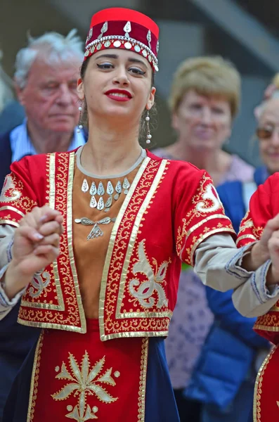 Evolene Suíça Agosto Grupo Folclórico Armênio Trajes Tradicionais Agosto 2019 — Fotografia de Stock