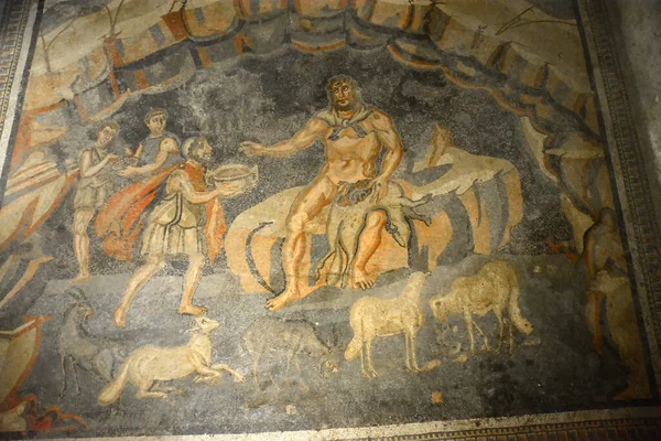 Antico Mosaico Romano Ulisse Che Ubriacare Polifemo Gigante Ciclope Nella — Foto Stock