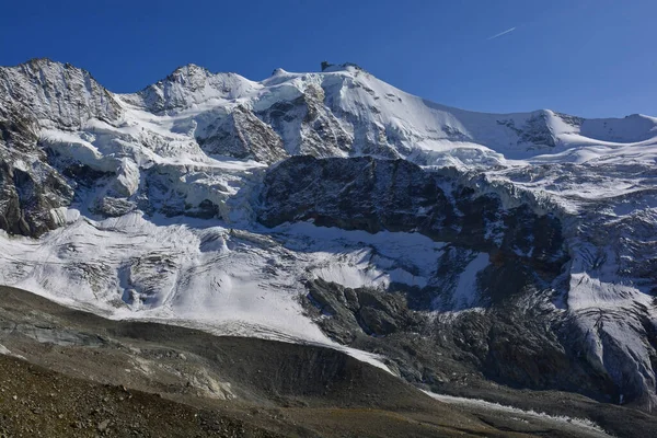 Zinalrothorn Střed Pointe Sud Moming Vlevo Švýcarských Alpách Nad Horským — Stock fotografie