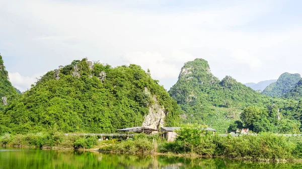 Hermoso Paisaje Verdes Colinas Montañas Ríos Yingde Qingyuan China Fondo — Foto de Stock