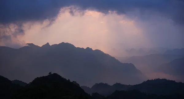 Hermoso Amanecer Glorioso Colorido Parque Nacional Sobre Las Montañas China — Foto de Stock
