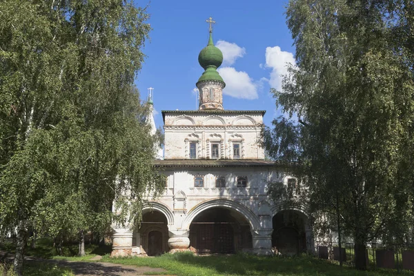 Kirche der Ikone der Gottesmutter Wladimir im Michail-Archangelsk-Kloster in Veliky Ustjug — Stockfoto