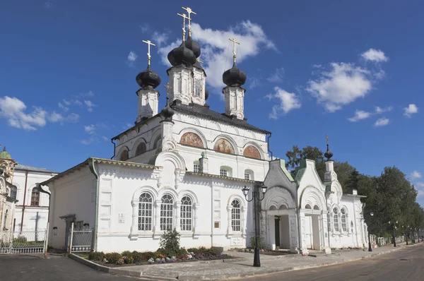 Церковь Прокопия Устюжского во дворе собора в Великом Устюге — стоковое фото