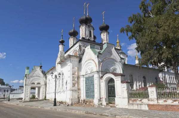 Catedral de Procopio Ustyuzhsky en el patio de la catedral en Veliky Ustyug —  Fotos de Stock