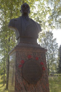 Veliky Ustyug, Vologda region, Rusya Federasyonu - 11 Ağustos 2016: Koramiral Nikolay Gerasimoviç Kuznetsov anıt Veliky Ustyug Ustyuzhans gelen