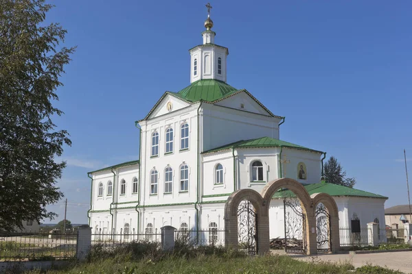 Iglesia de Nikolaya Chudotvortsa en la ciudad de Kotlas, región de Arkhangelsk — Foto de Stock