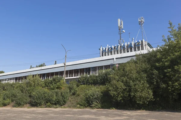 Den tidigare byggnaden av floden station i staden Kotlas, Arkhangelsk region — Stockfoto