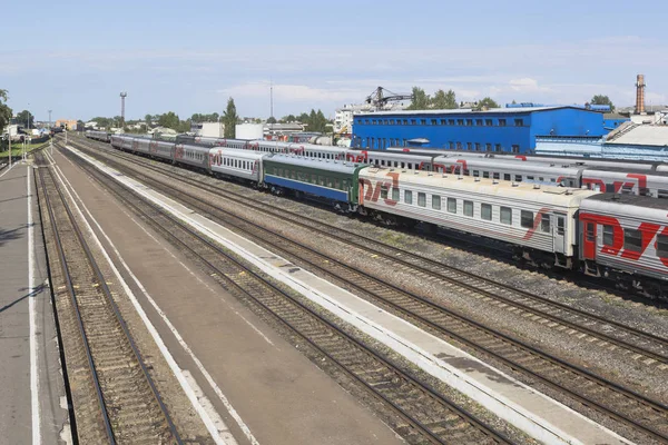 Kotlas Región Arkhangelsk Rusia Agosto 2016 Trenes Pasajeros Estación Tren — Foto de Stock