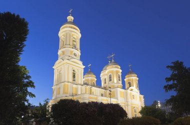 St. Petersburg, Rusya - 18 Haziran 2017: Prens Vladimir Cathedral St. Petersburg geceleri
