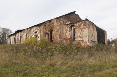 Spassky (Kokshengsky) Pogost Tarnogsky yer, Vologda Region, Rusya Federasyonu üzerinde kutsal bakire Nativity kilise kalıntıları