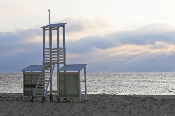 Rettungsturm Einem Einsamen Strand Winter Feriendorf Vitino Bezirk Saki Auf — Stockfoto