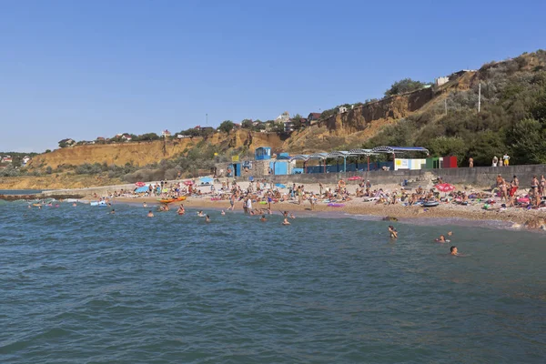 Plaża na Przylądku Tołstoj w mieście Sewastopol, Krym — Zdjęcie stockowe