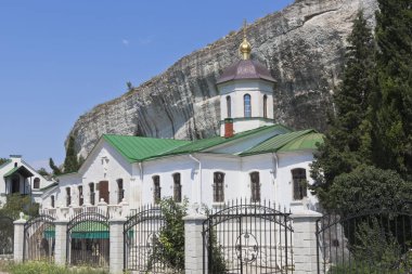 Inkerman mağarası manastırındaki Kutsal Üçlü Kilisesi, Sivastopol, Kırım
