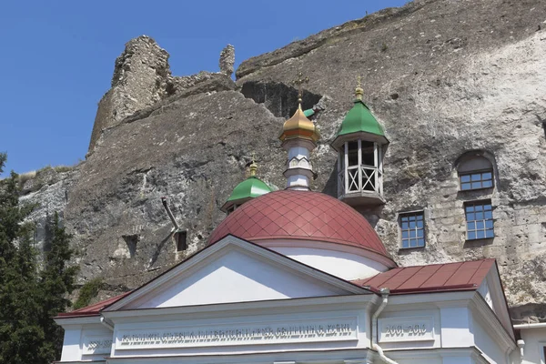 Kupol Kyrkan Panteleimon Helare Och Klocktornet Clement Kloster Inkerman Sevastopol — Stockfoto