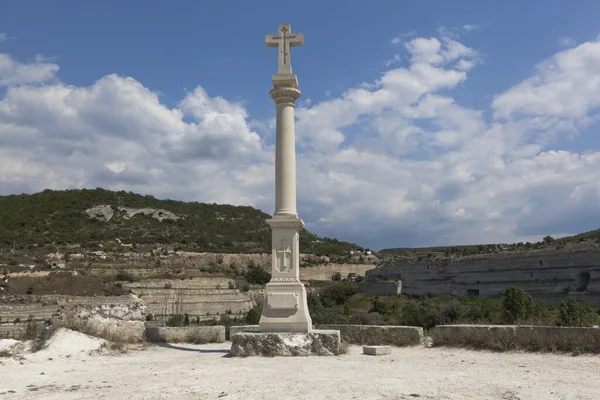 Μνημείο Του Αγίου Μάρτυρα Clement Στο Οροπέδιο Του Βράχου Της — Φωτογραφία Αρχείου