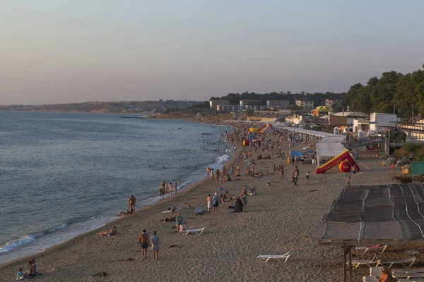 Sevastopol Krim Juli 2019 Kvällsutsikt Över Uchkuevka Strand Staden Sevastopol — Stockfoto