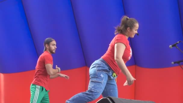 muzhchini-s-zhenshinoy-grudyu-video-sladkovataya-pizda-foto-krupnim-planom