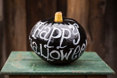 Cadılar bayramında tablo için dekorasyon