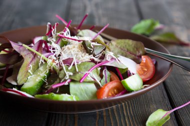 Masada bahar sebze salatası
