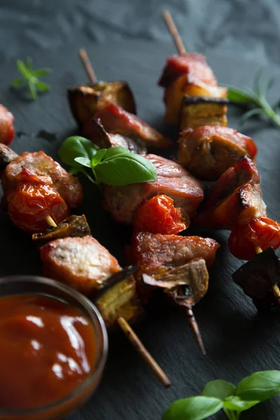 Kebab con carne e verdure — Foto Stock