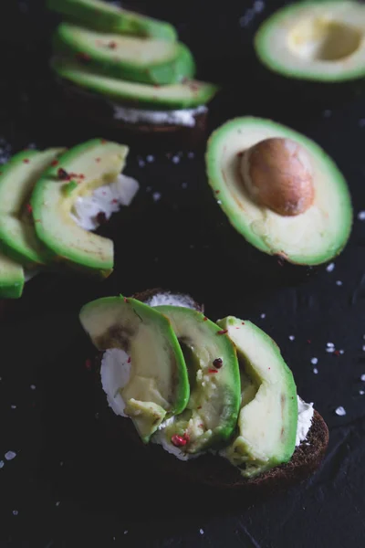 Sandwiches with fresh avocado — Stock Photo, Image